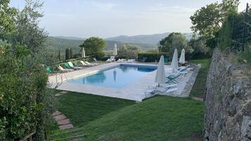 Piscina all'aperto