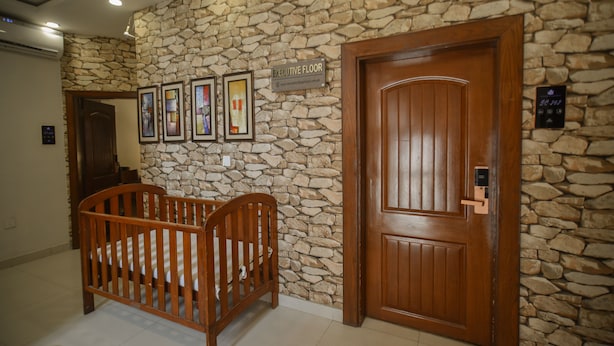 Interior detail - Swisstel Cottage (Karachi)