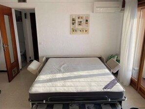 1 chambre, literie fournie