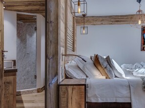 5 chambres, accès au Wi-Fi (inclus), literie fournie
