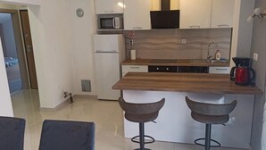Leilighet (Three Bedroom Apartment with Balcony ) | Eget kjøkken