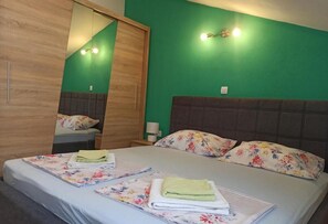 Appartement (Three Bedroom Apartment with Balcony ) | 5 chambres, lits bébé (gratuits)