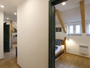 2 bedrooms, Internet