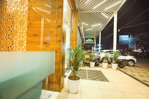 Interior - Hotel Central Park (Bhopal)