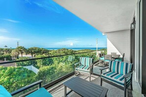 Apartment (3 Bedroom Suite - Harbor Island) | Balcony - Harbor Island Beach Club by Villatel (Melbourne Beach)