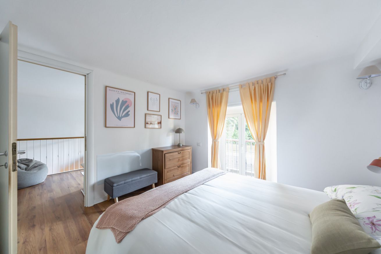 1 chambre, fer et planche à repasser, accès Internet, draps fournis