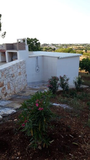Property grounds - The hamlet in the valley apartment green (Puglia)