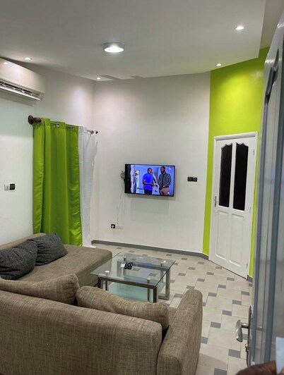 Furnished villa in cotonou fidjrosse 5 minutes from the beach