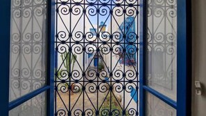 Interior - La symphonie bleue Breathtaking sea view (Site archéologique de Carthage)