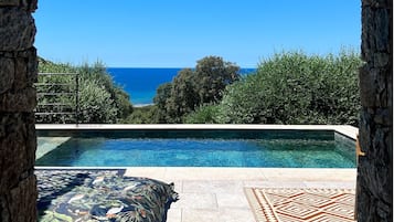 Piscine extérieure, piscine chauffée