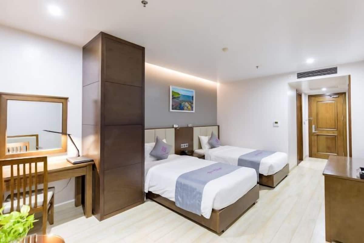 1 bedroom, premium bedding, down duvets, memory-foam beds
