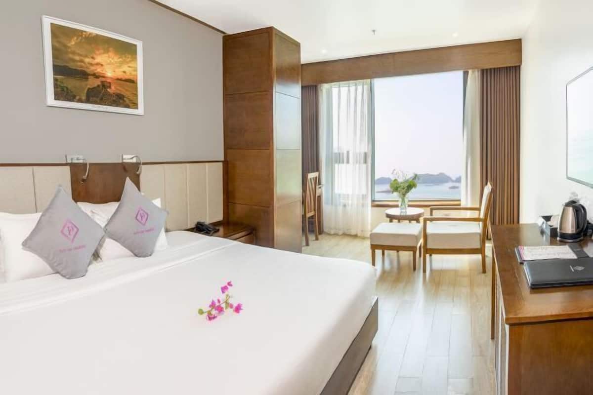 1 bedroom, premium bedding, down duvets, memory-foam beds