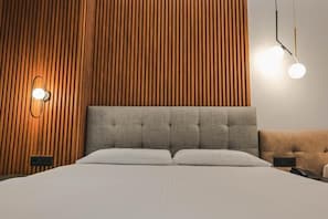 Deluxe Triple Room, Sea View | Desk, soundproofing, free WiFi, bed sheets - Ori Mare Hotel (Ksamil)