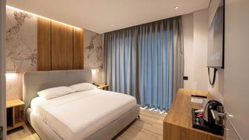 Family Suite | Desk, soundproofing, free WiFi, bed sheets