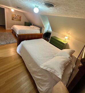 4 bedrooms, free WiFi, bed sheets