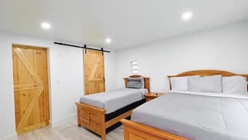 3 bedrooms, iron/ironing board, free WiFi, bed sheets