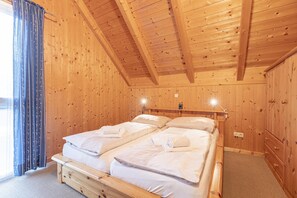 2 bedrooms, free WiFi, bed sheets