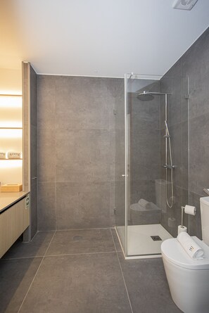 Apartemen | Kamar mandi | Pengering rambut dan handuk