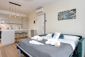 1 bedroom, iron/ironing board, free WiFi - Opalia Residence - Garda Lake Lifestyle Apartment (Peschiera del Garda)