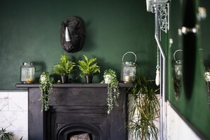 Interior - Great Alder House -Huge Georgian Country House in the Welsh Hills sleeps 12 (Llangynhafal)