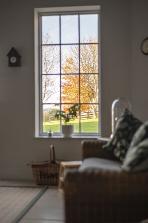 Interior - Great Alder House -Huge Georgian Country House in the Welsh Hills sleeps 12 (Llangynhafal)