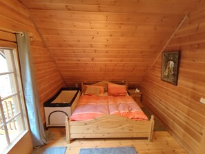 2 bedrooms, desk, travel cot, free WiFi - Wooden house Log house in the Hunsrück Hochwald (Eckersweiler)