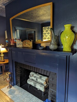 Interior -  Blue House in The Parks: 20% Weekly discount /40% monthly /On the park path  (Huntington)