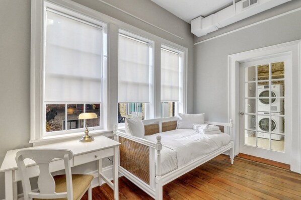 1 bedroom, desk, iron/ironing board, free WiFi