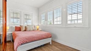 5 habitaciones, wifi y ropa de cama 