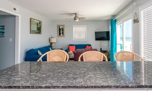 Dining - Duzzi's Destiny - Oceanfront 5 BR Cottage!  Dog Friendly! (Surf City)