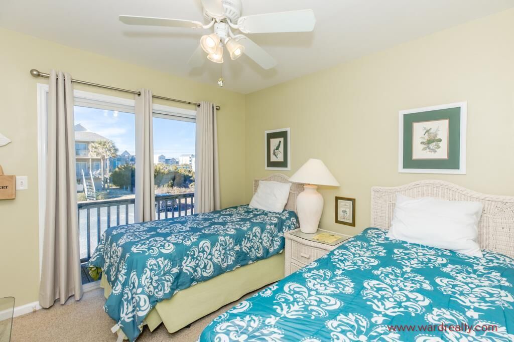 4 bedrooms, iron/ironing board, free WiFi