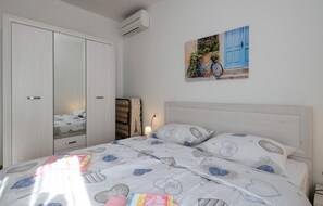 3 室のベッドルーム、アイロン / アイロン台、WiFi (無料)