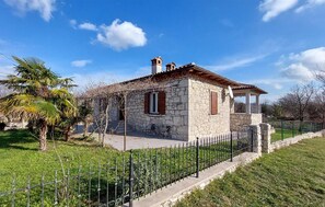 Exterior - Lovely home in Nedescina with WiFi (Nedescina)
