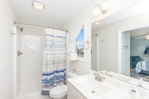 Bathtub - The Country Crab - 4BR Home, Elevator, Pet Friendly! (North Topsail Beach)