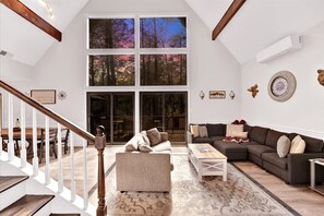 Una televisión, videojuegos