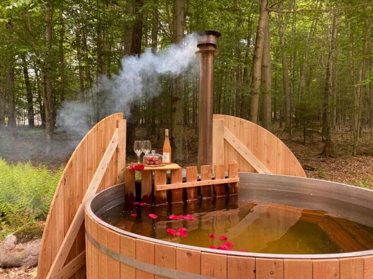 Extraordinary Cozy Cabin Escape w/Wood Fired Spa