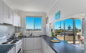 Fridge, microwave, oven, stovetop - Ocean View Paradise - 2 bedroom unit with wonderful views (Port Macquarie)