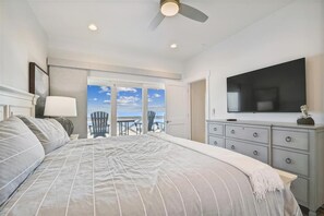 4 bedrooms, free WiFi, bed sheets