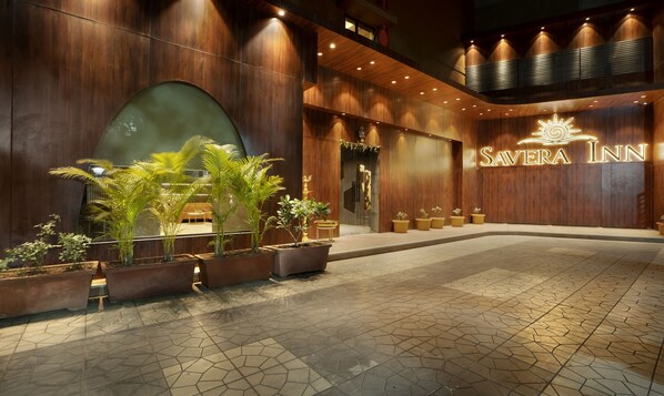 Exterior - Treebo Premium Savera Inn (Mumbai)