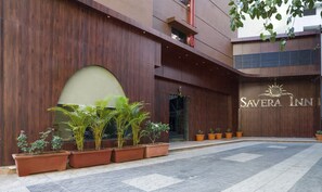 Exterior - Treebo Premium Savera Inn (Mumbai)
