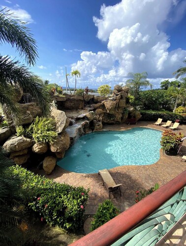 Condo for rent!! Just 5 minutes from Little French Cay and Megaplaza Roa!