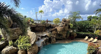 Condo for rent!! Just 5 minutes from Little French Cay and Megaplaza Roa!