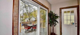 Beautiful 10-Person Home ~Game Room~Pet Friendly