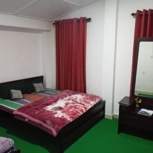 Rooms with hot water