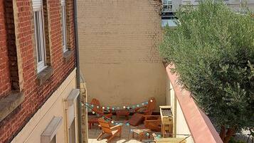 Classic Double or Twin Room, Connecting Rooms, Courtyard View | Premium bedding, individually decorated, desk, laptop workspace