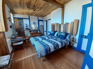 Camera Classic con letto matrimoniale o 2 letti singoli, non fumatori, vista città | Biancheria da letto di alta qualità, con stile personalizzato