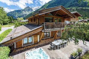 Chalet Panache in summer - Ski Chalet Panache, great views, Chamonix All Year (Chamonix)