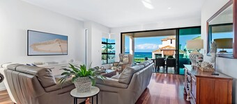 Palm Salt - Pet Friendly Beachside Villa in Palm Beach - Linen Provided - Min. 3 Night Stays!
