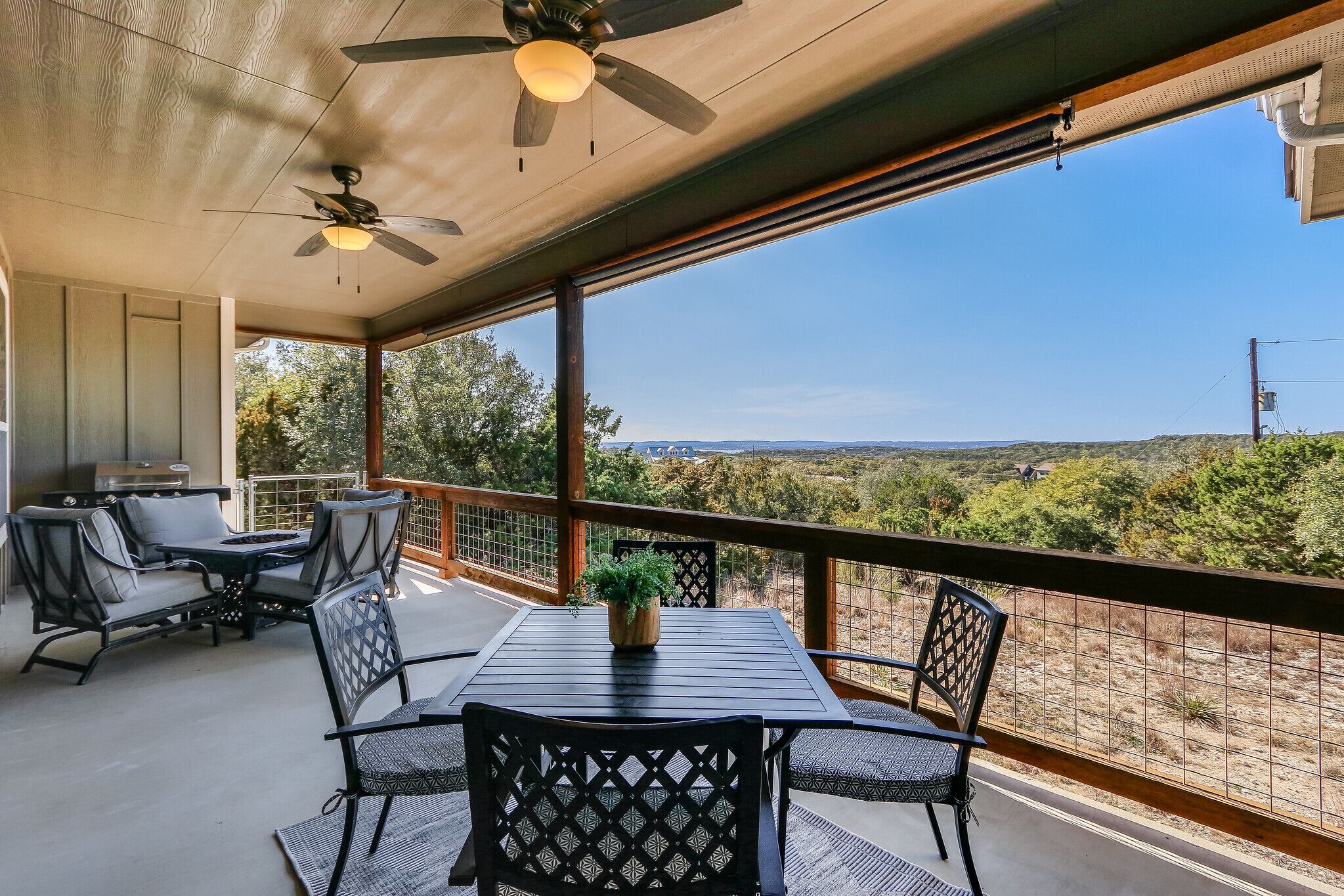Canyon View | 3BR with views of Canyon Lake!