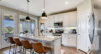 Canyon View |Families, Canyon Lake views!